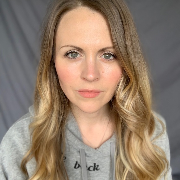 Meet your Posher, Nichele - Picture 3 of 4